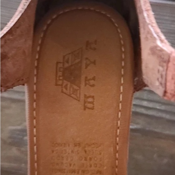 MAYA HUARACHES HANDMADE WEDGE SANDALS - Picture 6 of 7